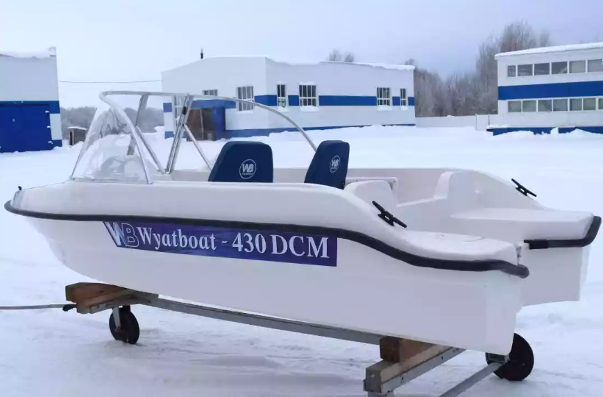 Стеклопластиковый катер Wyatboat-430DCМ (килевая) в Нижнем Новгороде
