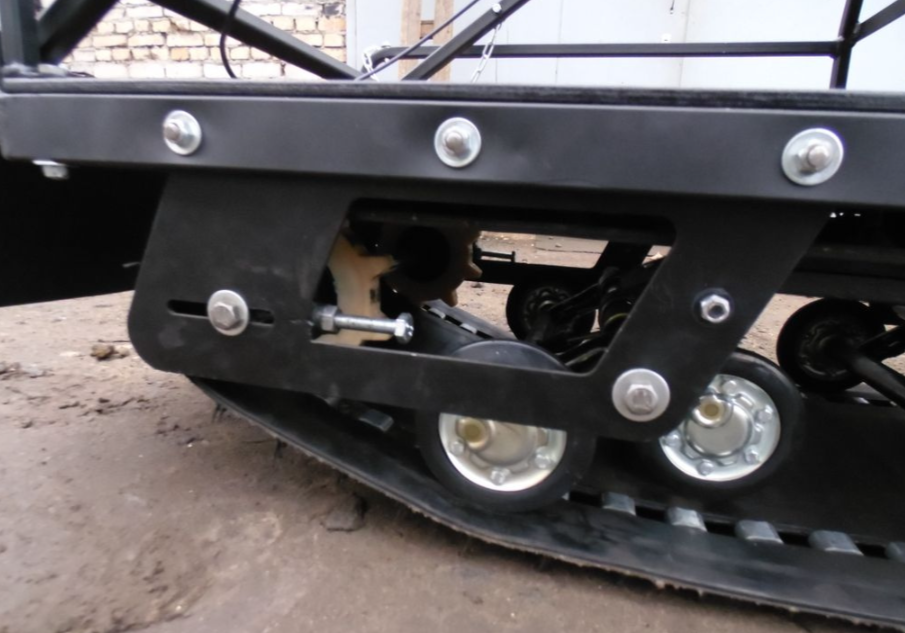 Мотобуксировщик AhtaR Зима 15 л/с с вариатором в Нижнем Новгороде