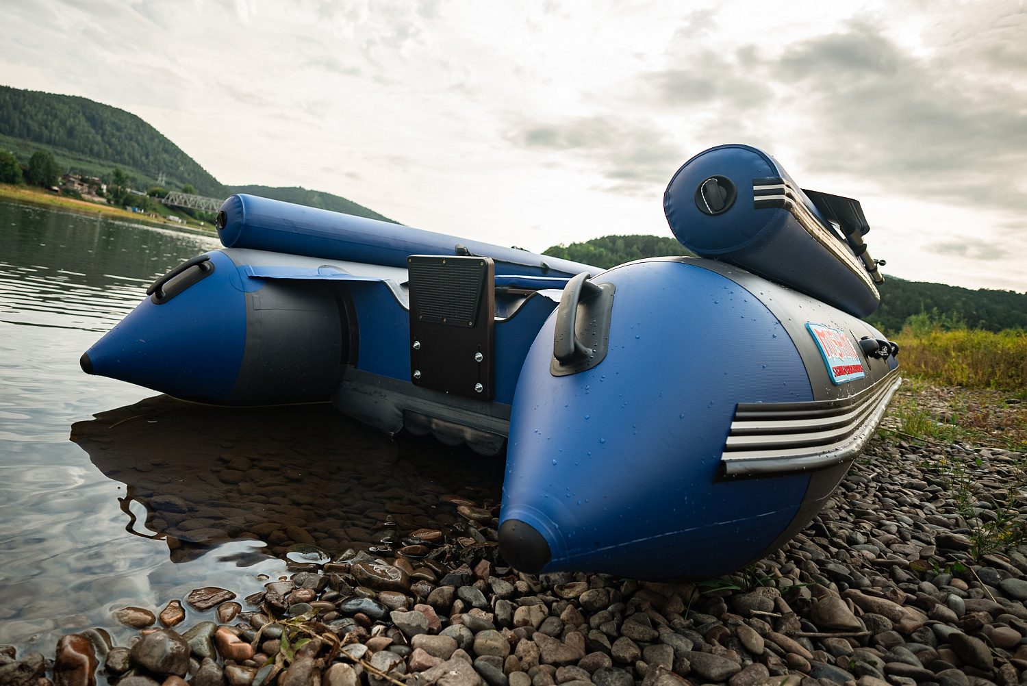 Лодка MISHIMO RIVER FJET PRO 430  под водомет в Нижнем Новгороде