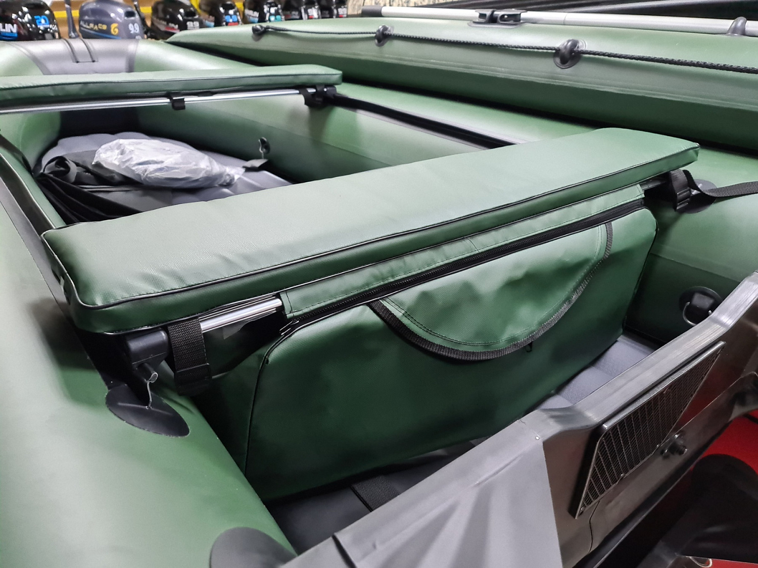 КОМПЛЕКТ МЯГКИХ НАКЛАДОК С СУМКОЙ ДЛЯ ЛОДОК 90Х20 ЗЕЛЕНЫЙ в Нижнем Новгороде