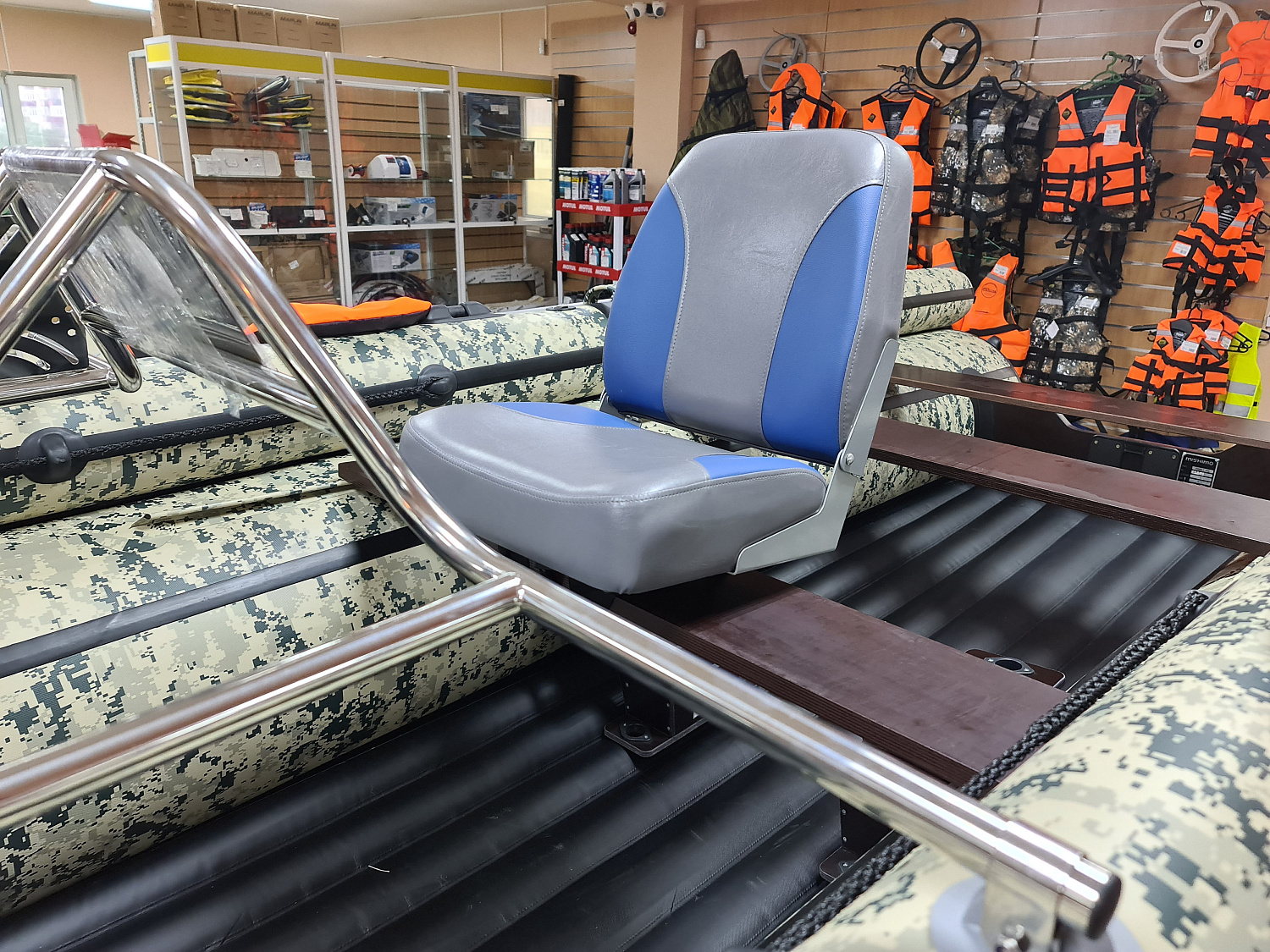 КРЕСЛО МЯГКОЕ РАСКЛАДНОЕ С ПОВОРОТНЫМ МЕХАНИЗМОМ ДЛЯ ЛОДОК в Нижнем Новгороде