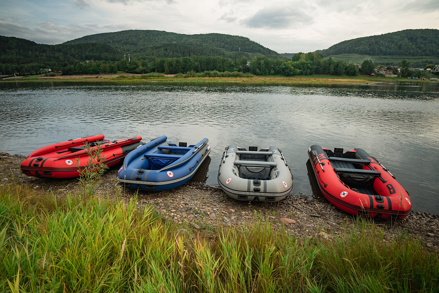 Лодка MISHIMO RIVER FJET PRO 430  под водомет в Нижнем Новгороде